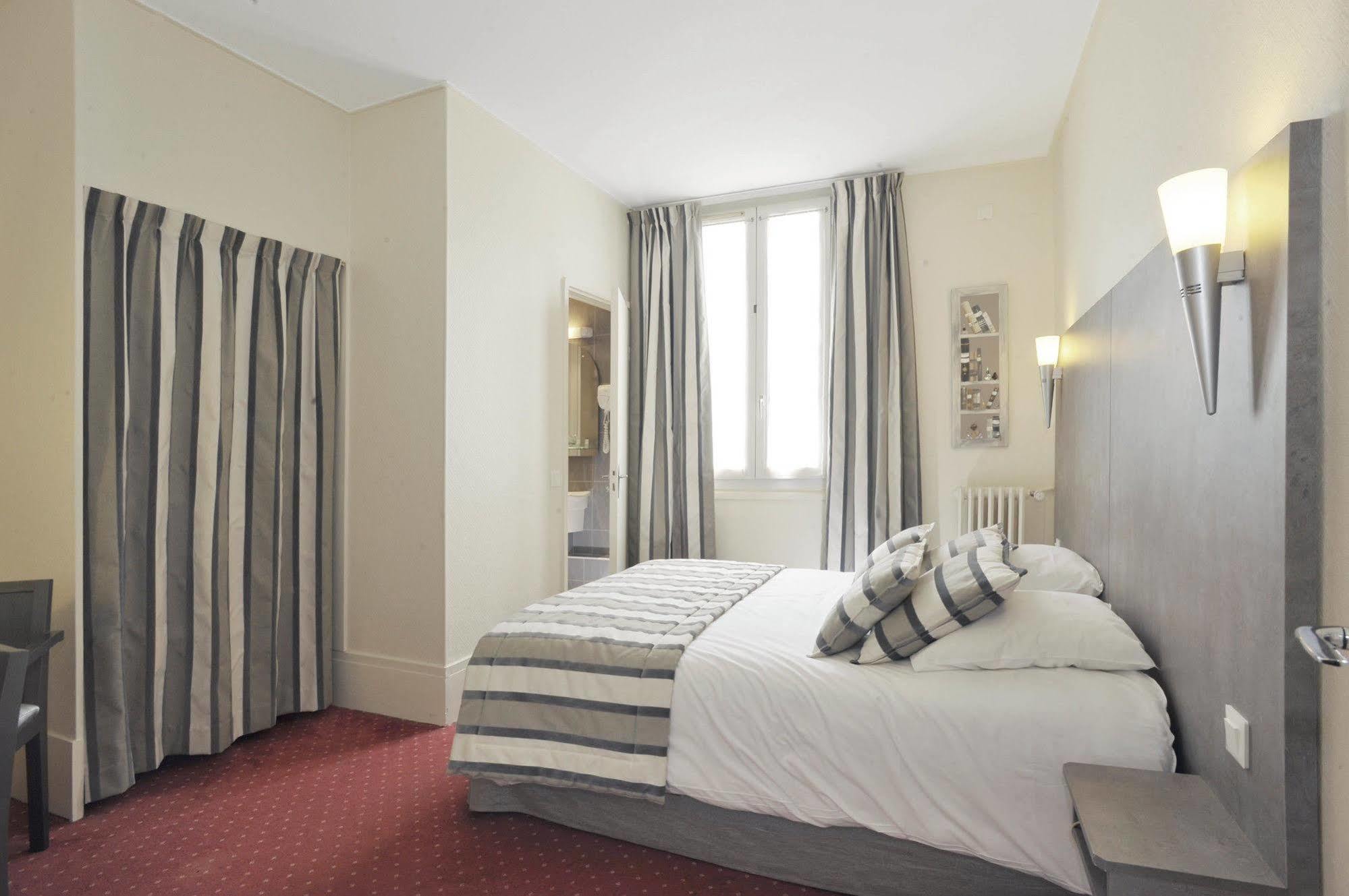 A L'Hotel Des Roys Versailles Luaran gambar